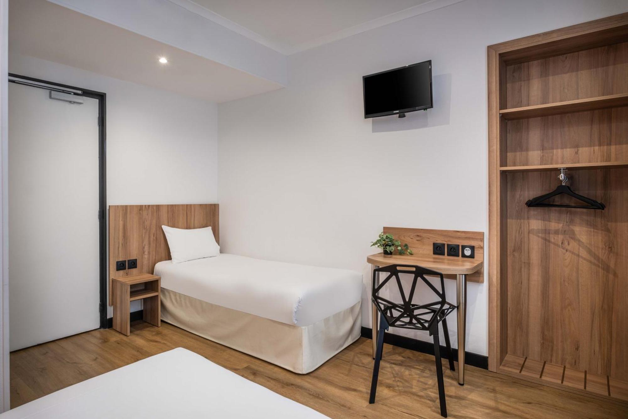 Hotel Daval Παρίσι Εξωτερικό φωτογραφία