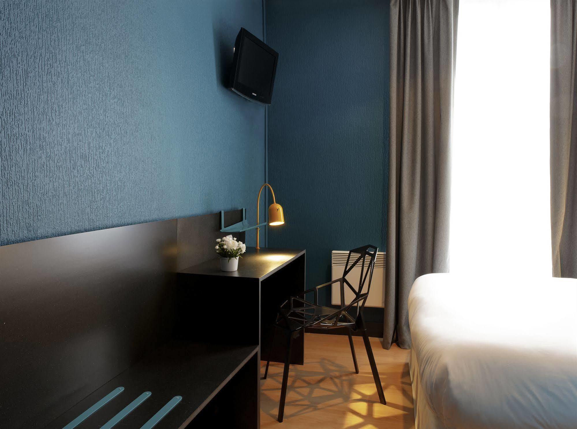 Hotel Daval Παρίσι Εξωτερικό φωτογραφία